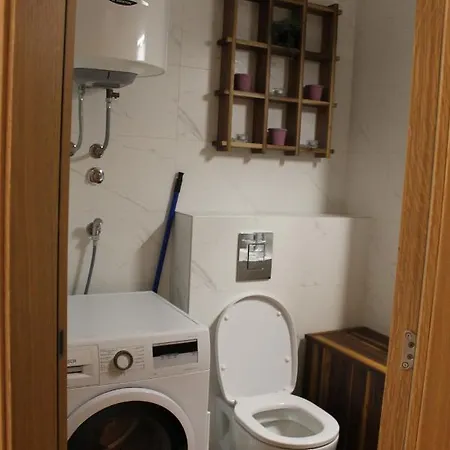 Asj Lux アパート ノヴィ・サド